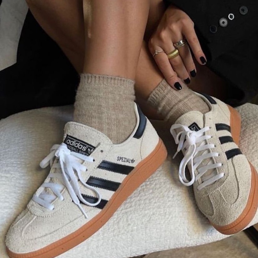 Adidas Handball Spezial!!